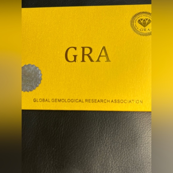 Elegant 925 Sterling Silver Cross Pendant Necklace. 925 Sterling Silver - Picture 7 of 10